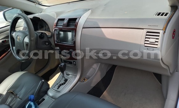 اشتري مستعمل Toyota Corolla Beige سيارة في Kigali في Rwanda اشتري مستعمل Toyota Corolla Beige سيارة في Kigali في Rwanda