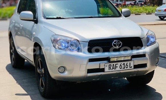 اشتري مستعمل Toyota RAV4 Beige سيارة في Kigali في Rwanda اشتري مستعمل Toyota RAV4 Beige سيارة في Kigali في Rwanda