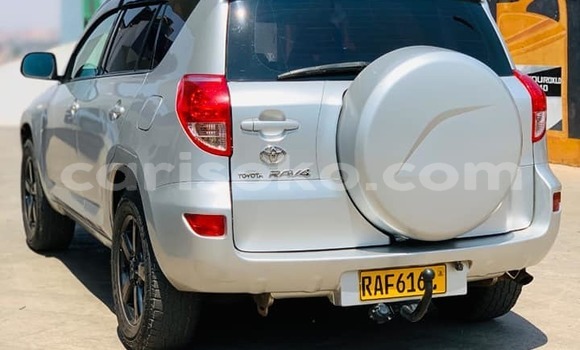 اشتري مستعمل Toyota RAV4 Beige سيارة في Kigali في Rwanda اشتري مستعمل Toyota RAV4 Beige سيارة في Kigali في Rwanda