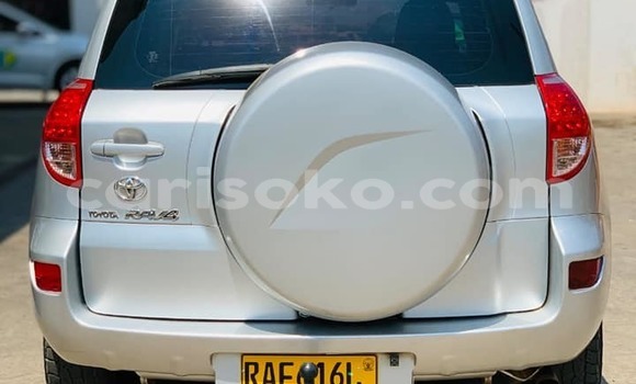 اشتري مستعمل Toyota RAV4 Beige سيارة في Kigali في Rwanda اشتري مستعمل Toyota RAV4 Beige سيارة في Kigali في Rwanda