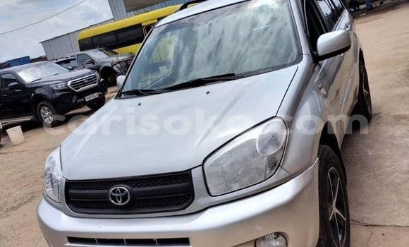 Acheter Occasion Voiture Toyota RAV4 Beige à Kigali, Rwanda Acheter Occasion Voiture Toyota RAV4 Beige à Kigali, Rwanda
