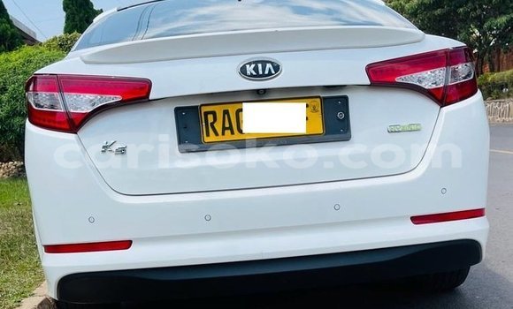 Acheter Occasion Voiture Kia K5 Blanc à Kigali, Rwanda Acheter Occasion Voiture Kia K5 Blanc à Kigali, Rwanda