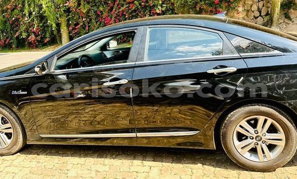 Acheter Occasion Voiture Hyundai Sonata Noir à Kigali, Rwanda Acheter Occasion Voiture Hyundai Sonata Noir à Kigali, Rwanda