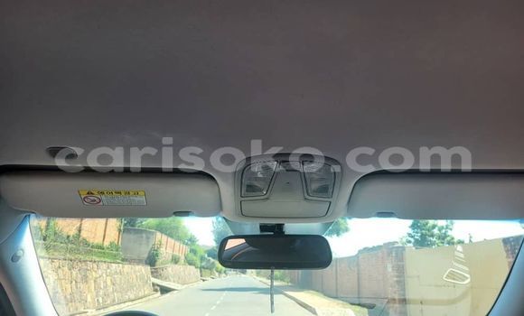 اشتري مستعمل Kia K7 Noir سيارة في Kigali في Rwanda اشتري مستعمل Kia K7 Noir سيارة في Kigali في Rwanda