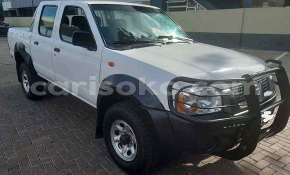 Acheter Occasion Voiture Nissan Hardbody Blanc à Kigali, Rwanda Acheter Occasion Voiture Nissan Hardbody Blanc à Kigali, Rwanda