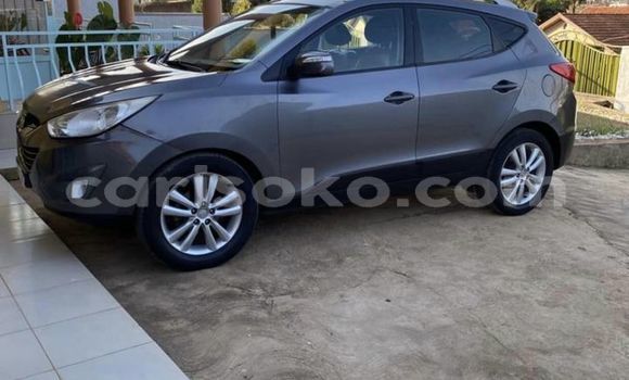 اشتري مستعمل Hyundai Tucson Gris سيارة في Kigali في Rwanda اشتري مستعمل Hyundai Tucson Gris سيارة في Kigali في Rwanda