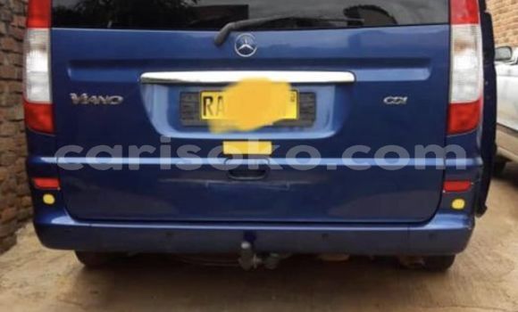 Acheter Occasion Voiture Mercedes-Benz Viano Bleu à Kigali, Rwanda Acheter Occasion Voiture Mercedes-Benz Viano Bleu à Kigali, Rwanda