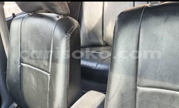 اشتري مستعمل Toyota Corolla Noir سيارة في Kigali في Rwanda اشتري مستعمل Toyota Corolla Noir سيارة في Kigali في Rwanda