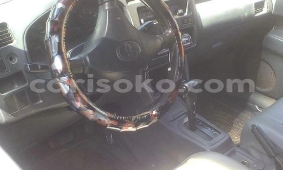 Acheter Occasion Voiture Toyota RAV4 Bleu à Kigali, Rwanda Acheter Occasion Voiture Toyota RAV4 Bleu à Kigali, Rwanda