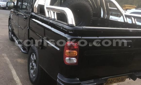 Acheter Occasion Voiture Mahindra Scorpio Noir à Kigali, Rwanda Acheter Occasion Voiture Mahindra Scorpio Noir à Kigali, Rwanda