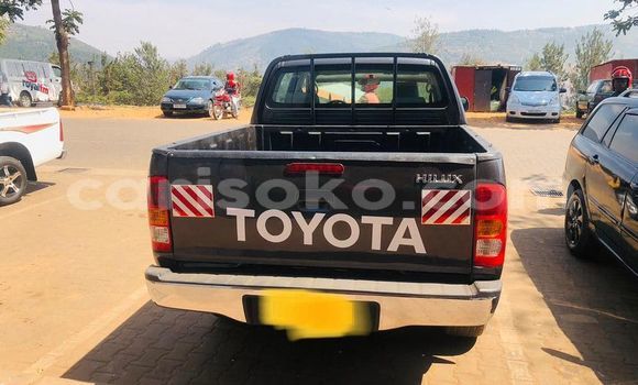 Acheter Occasion Voiture Toyota Hiluxe VIGO Gris à Kigali, Rwanda Acheter Occasion Voiture Toyota Hiluxe VIGO Gris à Kigali, Rwanda