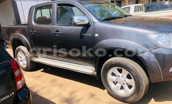 Acheter Occasion Voiture Toyota Hiluxe VIGO Gris à Kigali, Rwanda Acheter Occasion Voiture Toyota Hiluxe VIGO Gris à Kigali, Rwanda