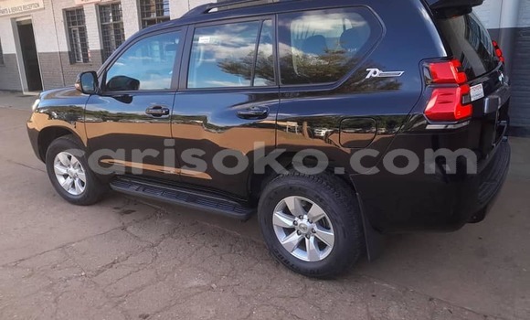 Buy Used Toyota Land Cruiser Black Car in Kigali in Rwanda Buy Used Toyota Land Cruiser Black Car in Kigali in Rwanda
