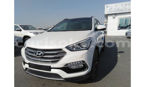 Sayi Imported Hyundai Santa Fe Blanc Mota in Import - Dubai a Rwanda Sayi Imported Hyundai Santa Fe Blanc Mota in Import - Dubai a Rwanda