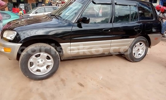 Sayi Na hannu Toyota RAV4 Noir Mota in Kigali a Rwanda Sayi Na hannu Toyota RAV4 Noir Mota in Kigali a Rwanda