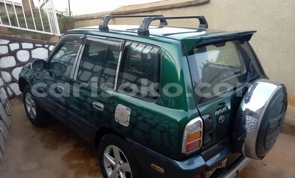 Sayi Na hannu Toyota RAV4 Vert Mota in Kigali a Rwanda Sayi Na hannu Toyota RAV4 Vert Mota in Kigali a Rwanda