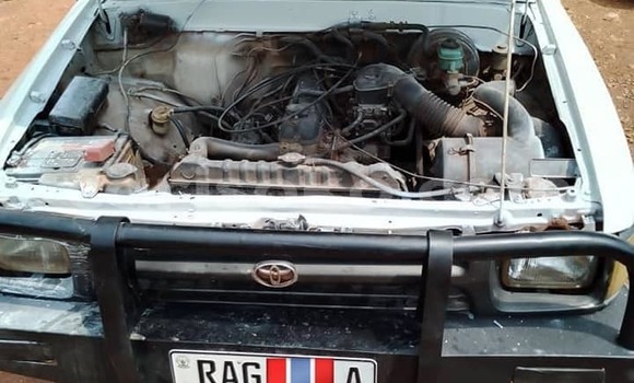 Sayi Na hannu Toyota Hilux Blanc Mota in Kigali a Rwanda Sayi Na hannu Toyota Hilux Blanc Mota in Kigali a Rwanda