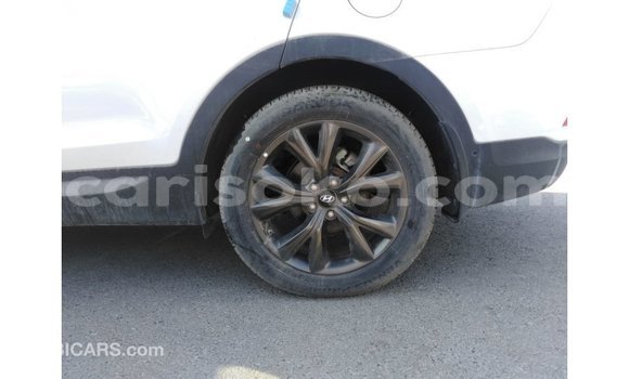 Sayi Imported Hyundai Santa Fe Blanc Mota in Import - Dubai a Rwanda Sayi Imported Hyundai Santa Fe Blanc Mota in Import - Dubai a Rwanda