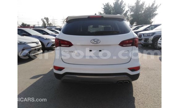 Sayi Imported Hyundai Santa Fe Blanc Mota in Import - Dubai a Rwanda Sayi Imported Hyundai Santa Fe Blanc Mota in Import - Dubai a Rwanda