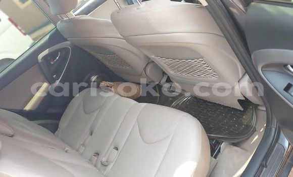 Sayi Na hannu Toyota RAV4 Noir Mota in Kigali a Rwanda Sayi Na hannu Toyota RAV4 Noir Mota in Kigali a Rwanda