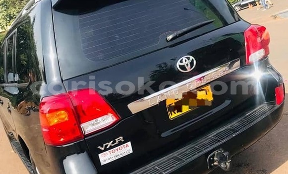 Sayi Na hannu Toyota Land Cruiser Noir Mota in Kigali a Rwanda Sayi Na hannu Toyota Land Cruiser Noir Mota in Kigali a Rwanda