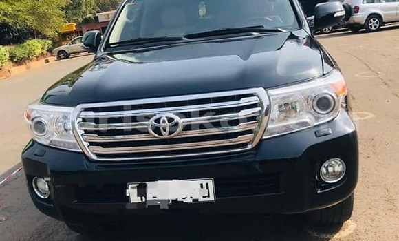 Sayi Na hannu Toyota Land Cruiser Noir Mota in Kigali a Rwanda Sayi Na hannu Toyota Land Cruiser Noir Mota in Kigali a Rwanda