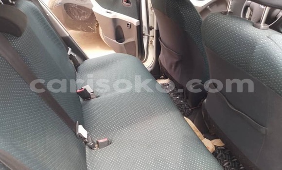 Sayi Na hannu Toyota Yaris Blanc Mota in Kigali a Rwanda Sayi Na hannu Toyota Yaris Blanc Mota in Kigali a Rwanda