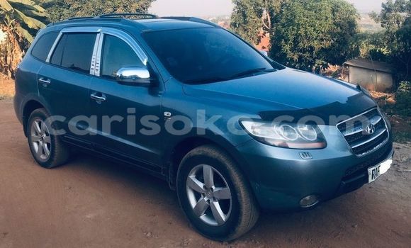 Acheter Occasion Voiture Hyundai Santa Fe Gris à Kigali, Rwanda Acheter Occasion Voiture Hyundai Santa Fe Gris à Kigali, Rwanda