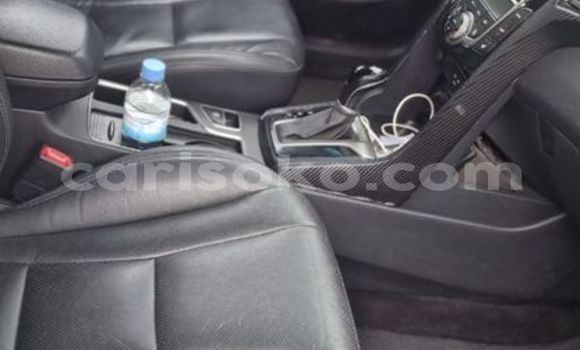 Acheter Occasion Voiture Hyundai i30 Blanc à Kigali, Rwanda Acheter Occasion Voiture Hyundai i30 Blanc à Kigali, Rwanda