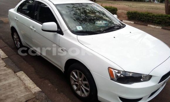 Acheter Occasion Voiture Mitsubishi Lancer Blanc à Kigali, Rwanda Acheter Occasion Voiture Mitsubishi Lancer Blanc à Kigali, Rwanda