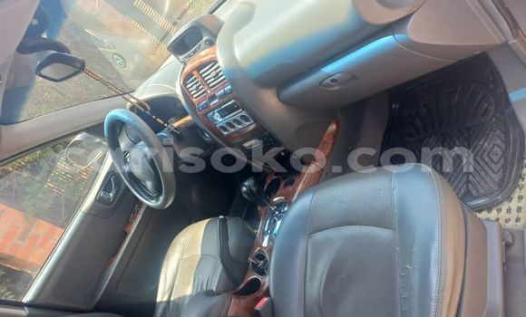 Acheter Occasion Voiture Hyundai Santa Fe Noir à Kigali, Rwanda Acheter Occasion Voiture Hyundai Santa Fe Noir à Kigali, Rwanda