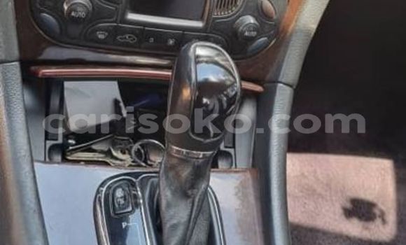 Acheter Occasion Voiture Mercedes-Benz KOMPRESSOR Rouge à Kigali, Rwanda Acheter Occasion Voiture Mercedes-Benz KOMPRESSOR Rouge à Kigali, Rwanda