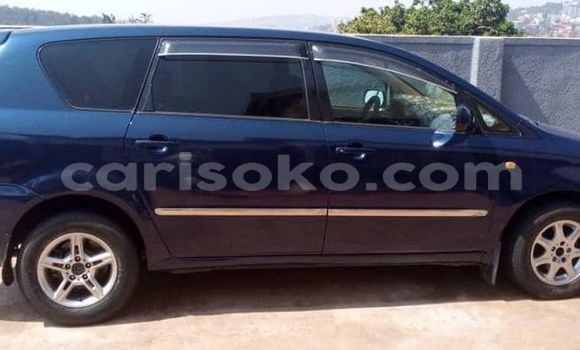 Acheter Occasion Voiture Toyota Ipsum Bleu à Kigali, Rwanda Acheter Occasion Voiture Toyota Ipsum Bleu à Kigali, Rwanda