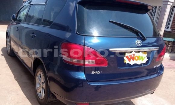 Acheter Occasion Voiture Toyota Ipsum Bleu à Kigali, Rwanda Acheter Occasion Voiture Toyota Ipsum Bleu à Kigali, Rwanda