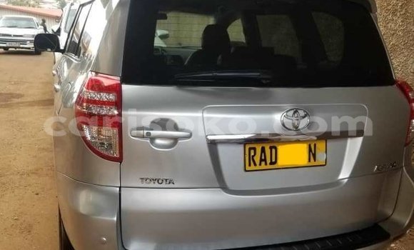 Acheter Occasion Voiture Toyota RAV4 Autre à Kigali, Rwanda Acheter Occasion Voiture Toyota RAV4 Autre à Kigali, Rwanda