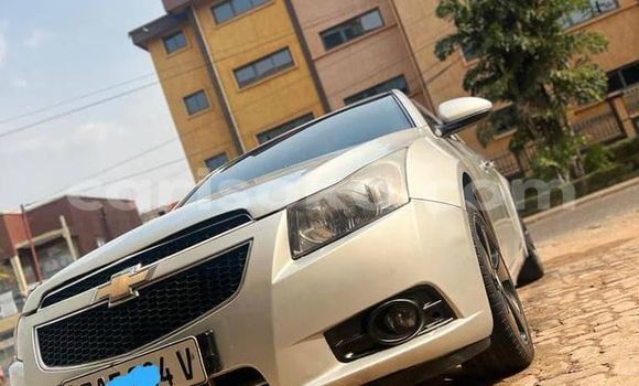 Buy Used Chevlolet Spin Beige Car in Kigali in Rwanda Buy Used Chevlolet Spin Beige Car in Kigali in Rwanda