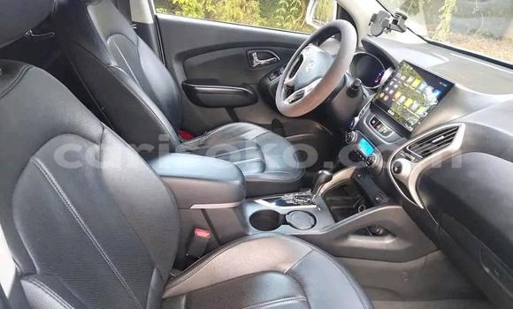 Buy Used Hyundai Tucson Beige Car in Kigali in Rwanda Buy Used Hyundai Tucson Beige Car in Kigali in Rwanda