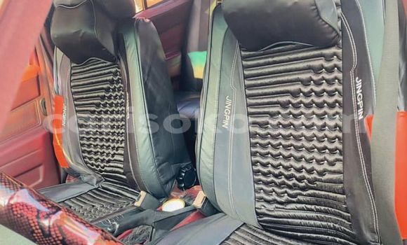 Acheter Occasion Voiture Mercedes-Benz E–Class Rouge à Kigali, Rwanda Acheter Occasion Voiture Mercedes-Benz E–Class Rouge à Kigali, Rwanda