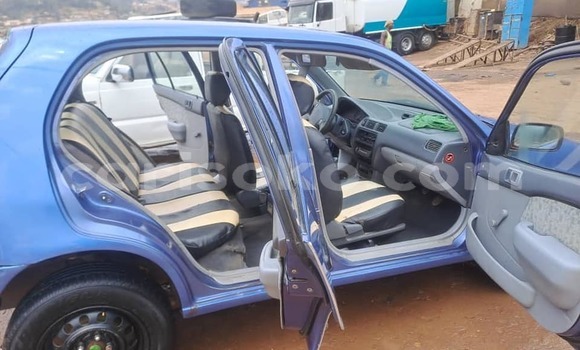 Acheter Occasion Voiture Toyota Starlet Bleu à Kigali, Rwanda Acheter Occasion Voiture Toyota Starlet Bleu à Kigali, Rwanda