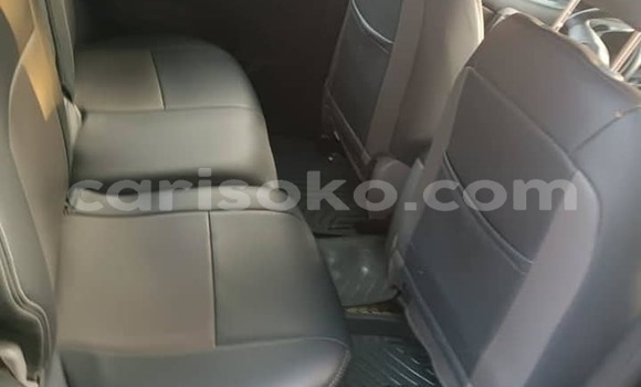 Acheter Occasion Voiture Toyota RAV4 Beige à Kigali, Rwanda Acheter Occasion Voiture Toyota RAV4 Beige à Kigali, Rwanda