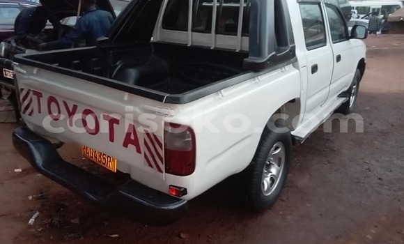 اشتري مستعمل Toyota Hilux Blanc سيارة في Kigali في Rwanda اشتري مستعمل Toyota Hilux Blanc سيارة في Kigali في Rwanda