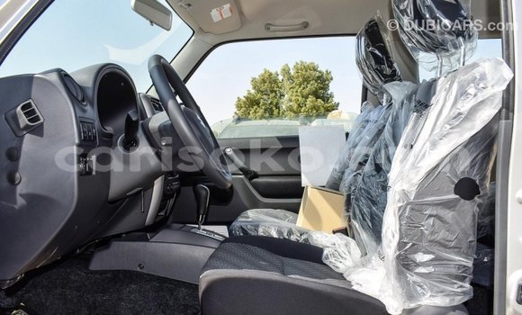 Acheter Import Voiture Suzuki Jimny Autre à Import - Dubai, Rwanda Acheter Import Voiture Suzuki Jimny Autre à Import - Dubai, Rwanda