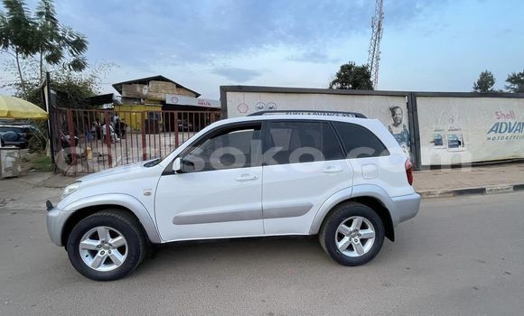 Buy Used Toyota RAV4 White Car in Kigali in Rwanda Buy Used Toyota RAV4 White Car in Kigali in Rwanda