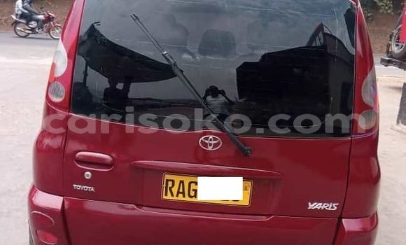 Acheter Occasion Voiture Toyota Yaris Verso Rouge à Kigali, Rwanda Acheter Occasion Voiture Toyota Yaris Verso Rouge à Kigali, Rwanda