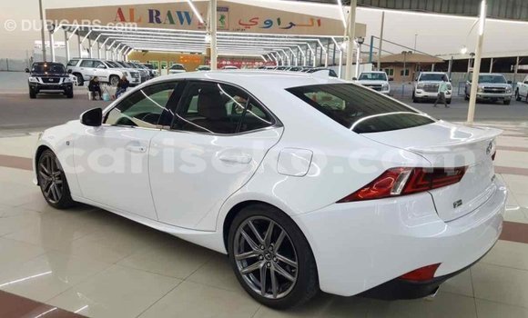 Acheter Import Voiture Lexus IS Blanc à Import - Dubai, Rwanda Acheter Import Voiture Lexus IS Blanc à Import - Dubai, Rwanda