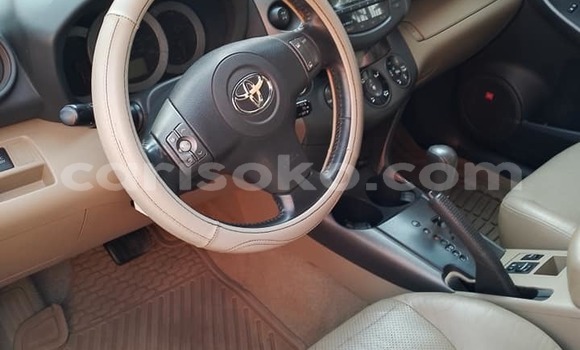 اشتري مستعمل Toyota RAV4 Noir سيارة في Kigali في Rwanda اشتري مستعمل Toyota RAV4 Noir سيارة في Kigali في Rwanda