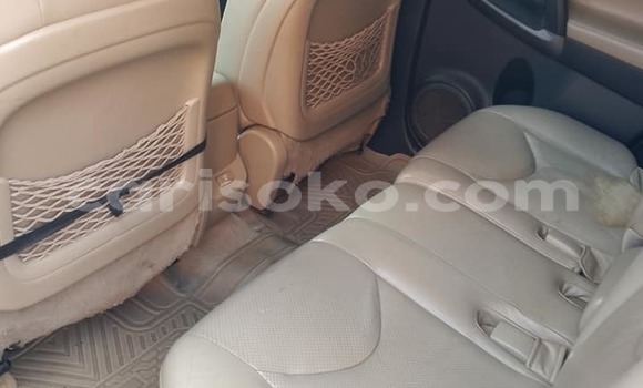 اشتري مستعمل Toyota RAV4 Noir سيارة في Kigali في Rwanda اشتري مستعمل Toyota RAV4 Noir سيارة في Kigali في Rwanda