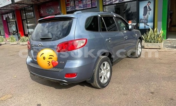 اشتري مستعمل Hyundai Santa Fe Gris سيارة في Kigali في Rwanda اشتري مستعمل Hyundai Santa Fe Gris سيارة في Kigali في Rwanda