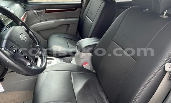 اشتري مستعمل Hyundai Santa Fe Gris سيارة في Kigali في Rwanda اشتري مستعمل Hyundai Santa Fe Gris سيارة في Kigali في Rwanda
