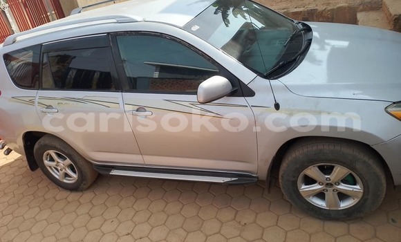 اشتري مستعمل Toyota RAV4 Autre سيارة في Kigali في Rwanda اشتري مستعمل Toyota RAV4 Autre سيارة في Kigali في Rwanda